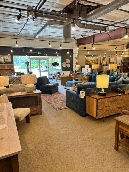 More Photos Of 125 14th St SE, Loveland General Retail For Sale