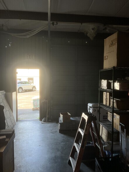 More Photos Of 851-859 US Highway 41 Byp S, Venice Storefront For Lease
