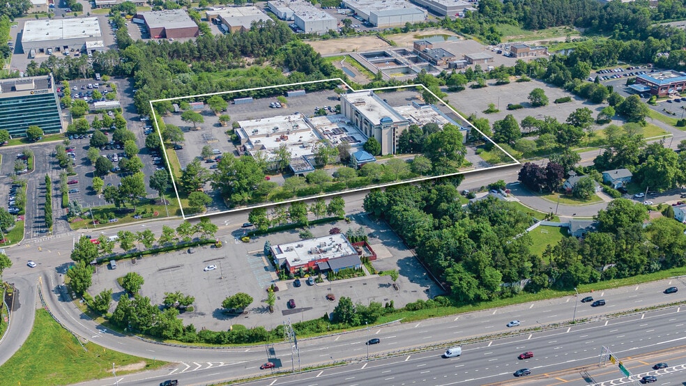 More Photos Of 110 Motor Pky, Hauppauge Hotel For Sale