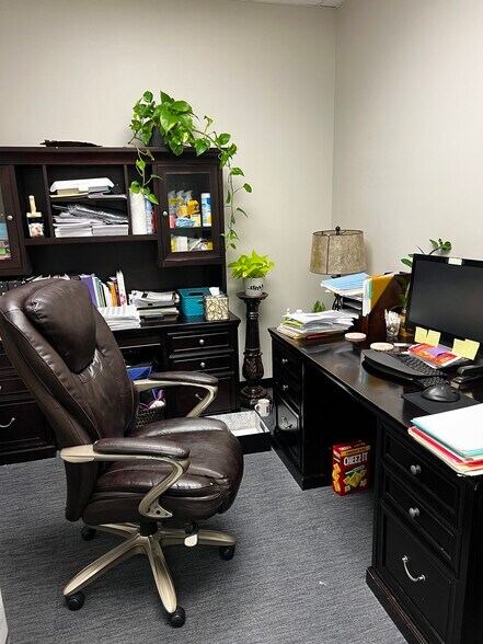 More Photos Of 1637 Athens Hwy, Grayson Office For Sale