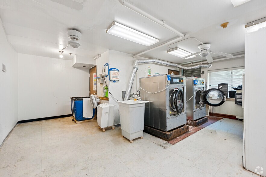 More Photos Of 2919 Warm Springs Rd, Columbus Hotel For Sale