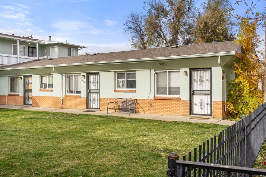 More Photos Of 1129 Akron St, Aurora Apartments For Sale