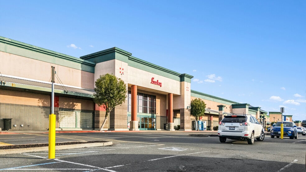 More Photos Of 150 Bicentennial Way, Santa Rosa Supermarket For Sale