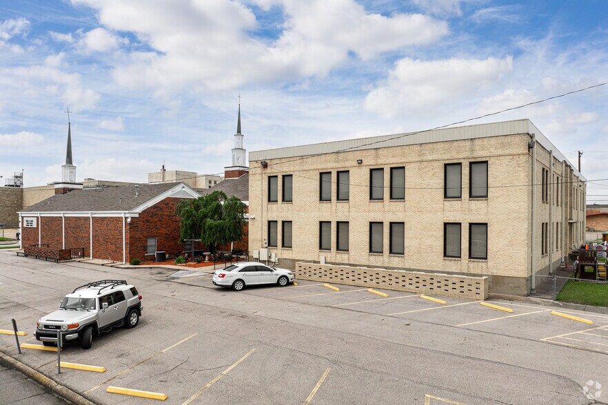 More Photos Of 2703 Wesley St, Greenville Religious Facility For Sale