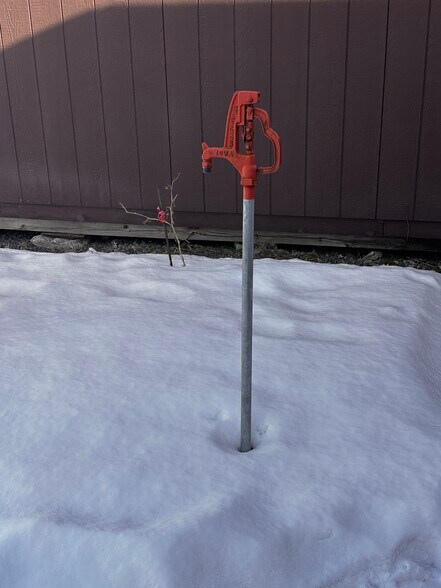 More Photos Of 522A S Main St, Broadway Flex For Sale