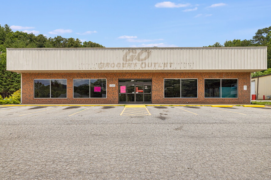 More Photos Of 1380 Tunnel Rd, Asheville Light Distribution For Lease