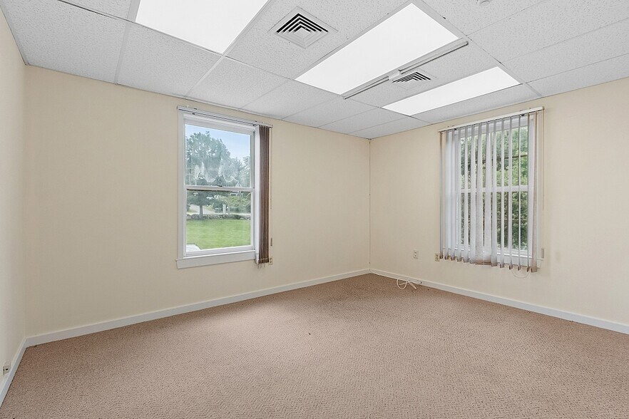 More Photos Of 233 Ayer Rd, Harvard Medical For Lease