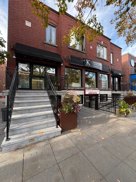 Primary Photo Of 5765-5769 Ave Monkland, Montréal Storefront For Sale