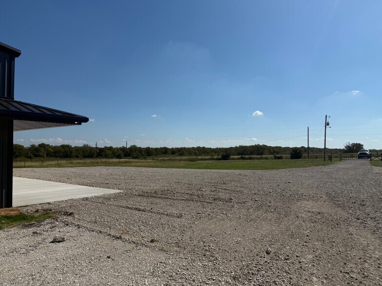 More Photos Of 1730 Smith Rd, Rockwall Warehouse For Lease