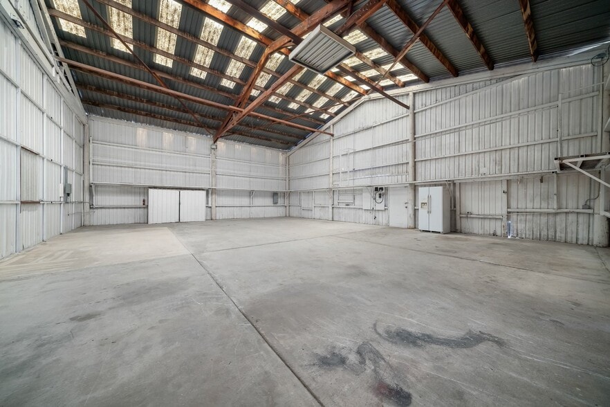 More Photos Of 2320 Ramada Dr, Paso Robles Industrial For Lease