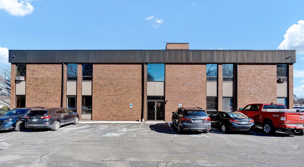 More Photos Of 465 Silas Deane Hwy, Wethersfield Medical For Lease