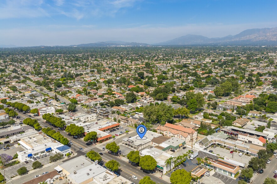 More Photos Of 9403 Las Tunas Dr, Temple City Freestanding For Sale