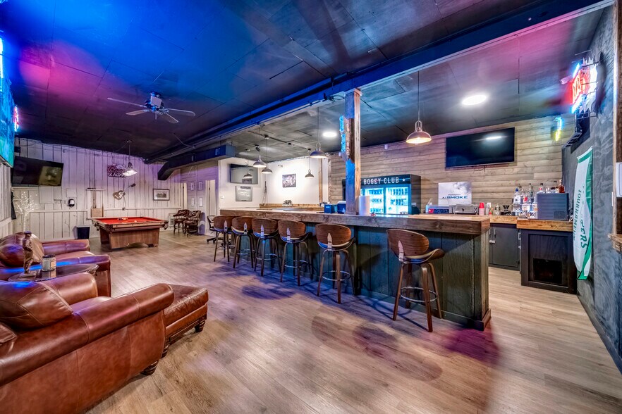 Primary Photo Of 422 Fryes Ln, Danville Sports And Entertainment For Sale