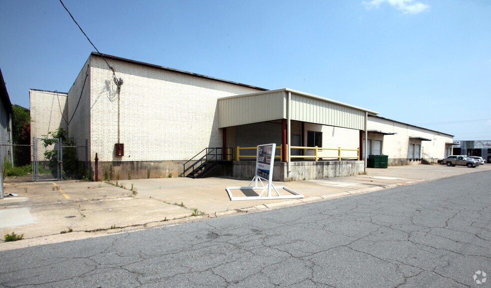More Photos Of 3201 S Elm St, Little Rock Unknown For Lease
