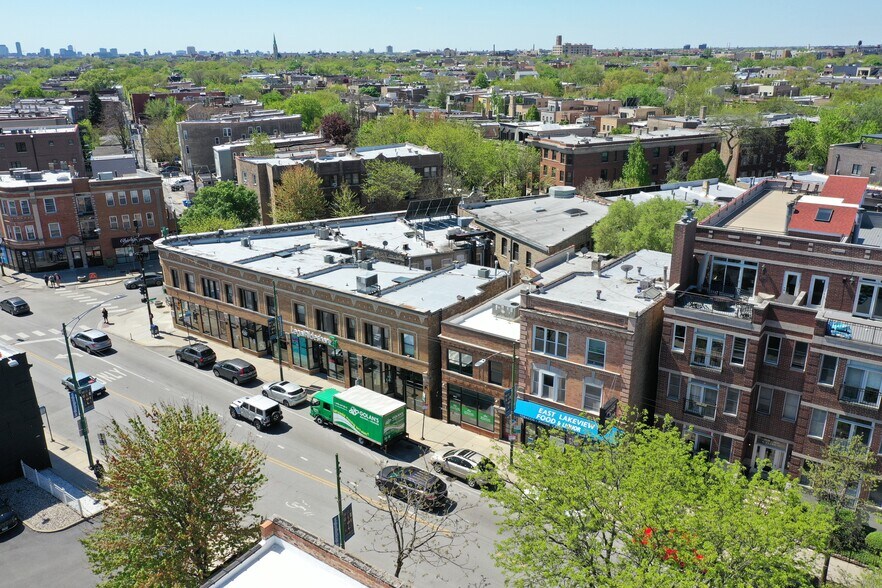 More Photos Of 3812 N Clark St, Chicago Storefront Retail Residential For Sale