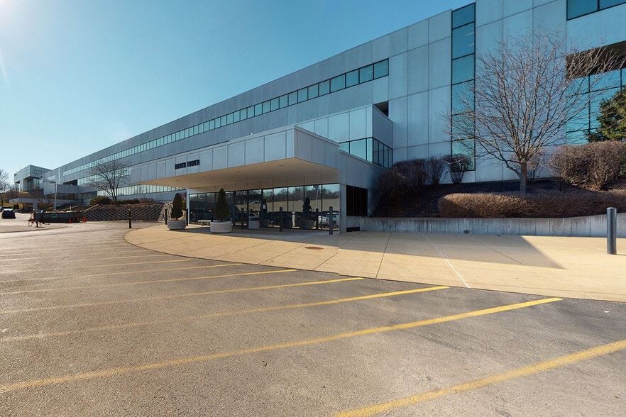 More Photos Of 12855 N 40 Dr, Saint Louis Medical For Lease