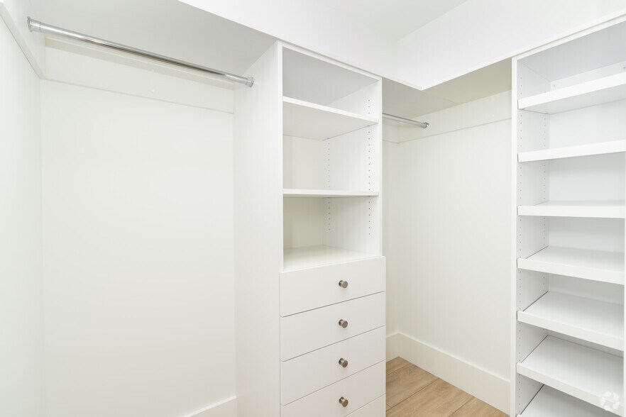 More Photos Of 330 S Cedros Ave, Solana Beach Apartments For Lease