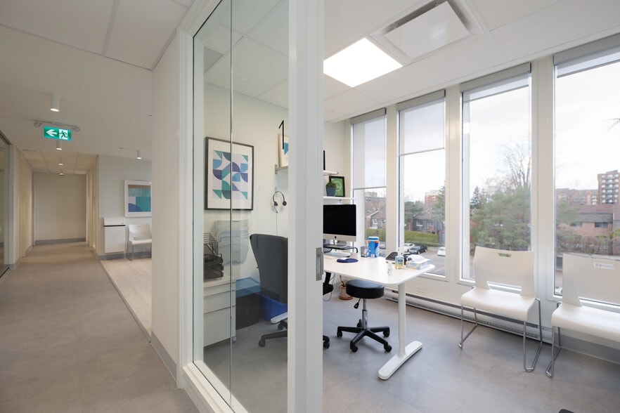 More Photos Of 175 Av Stillview, Pointe-claire Medical For Lease