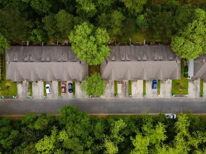 More Photos Of 3400 N Barack Obama Blvd, Valdosta Apartments For Sale