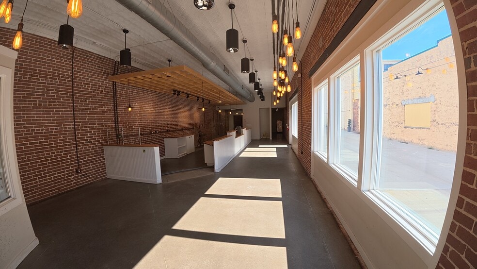 More Photos Of 119 E Poinsett St, Greer Storefront For Lease