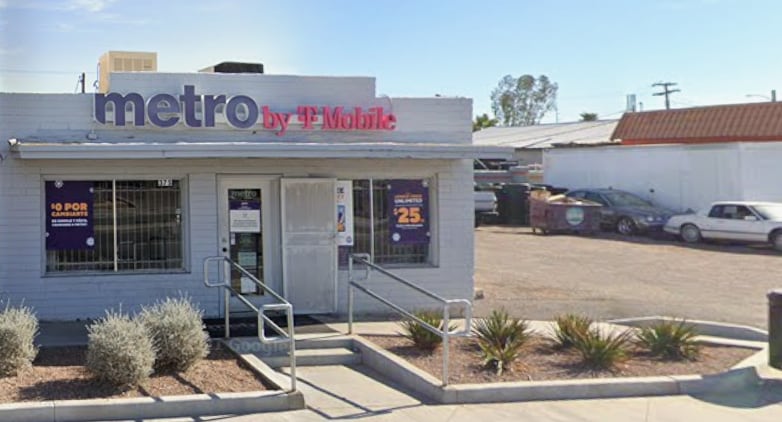 More Photos Of 375 S Arizona Ave, Chandler Storefront For Sale
