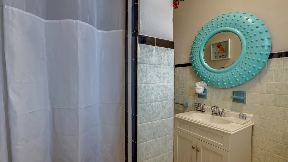 More Photos Of 15 15th St, Tybee Island Specialty For Sale