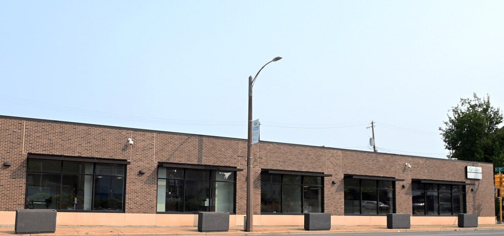 More Photos Of 1730 W North Ave, Milwaukee Medical For Sale