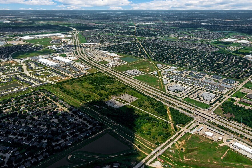 More Photos Of Monument Crossing, Grand Pky, Katy Industrial For Lease