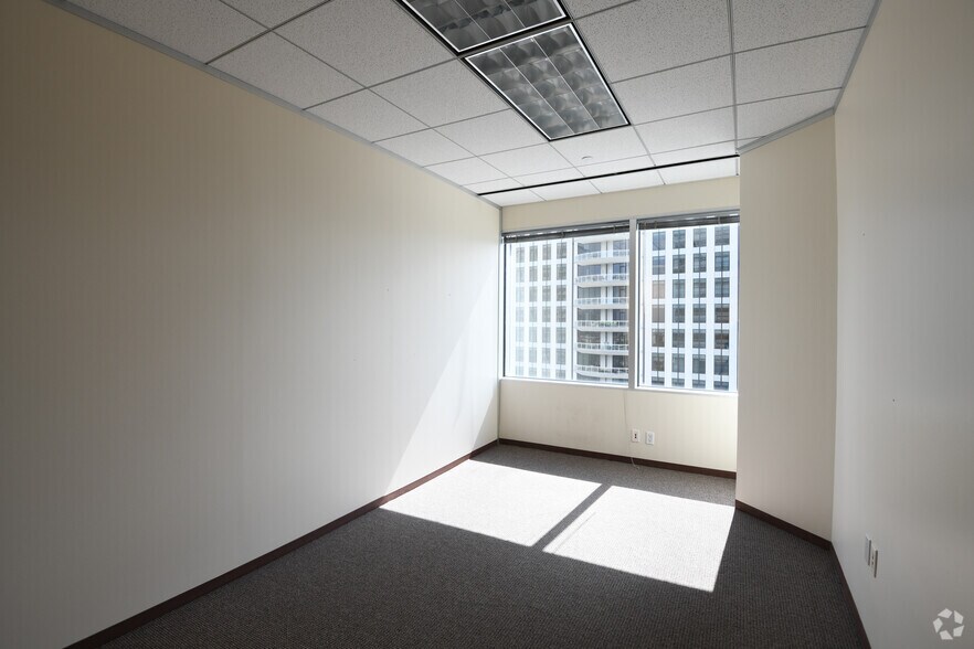 More Photos Of 1300 Post Oak Blvd, Houston Office For Lease