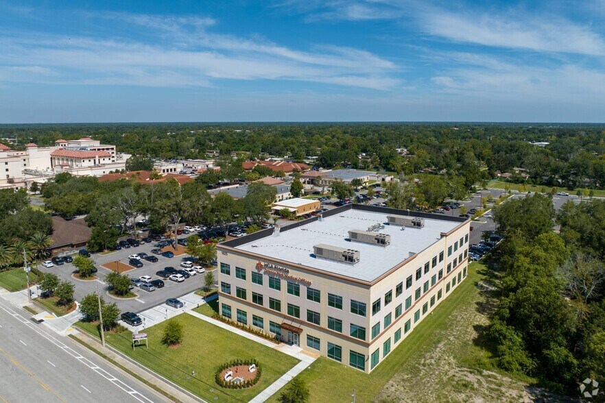 More Photos Of 1825 Kingsley Ave, Orange Park Medical For Lease