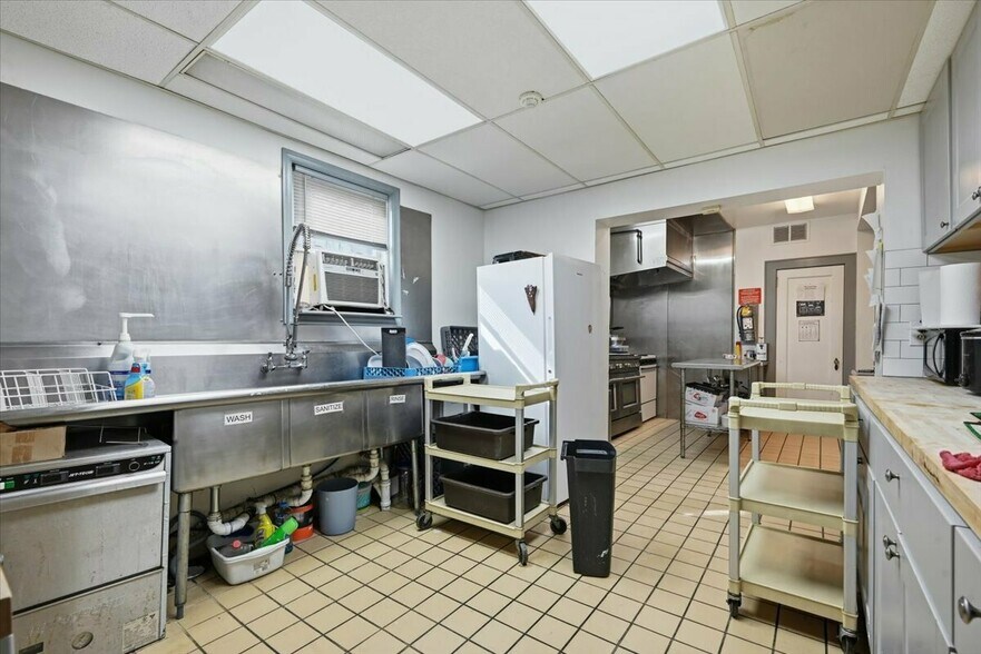 More Photos Of 306 W Main St, Pen Argyl Healthcare For Sale