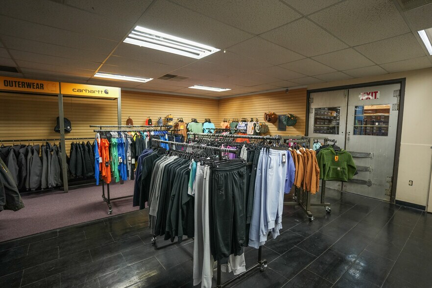 More Photos Of 418 Delaware Ave, Palmerton Storefront For Sale
