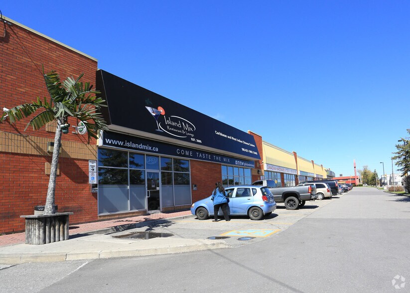 More Photos Of 1050 Brock Rd, Pickering Storefront For Lease