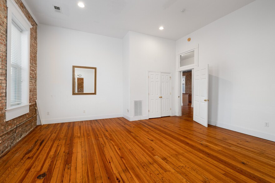 More Photos Of 107-109 W Pleasant Ave, Covington Loft Creative Space For Sale