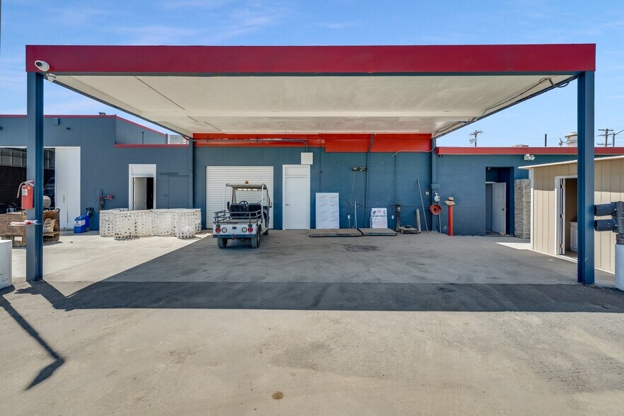 More Photos Of 9920 Arlington Ave, Riverside Warehouse For Sale
