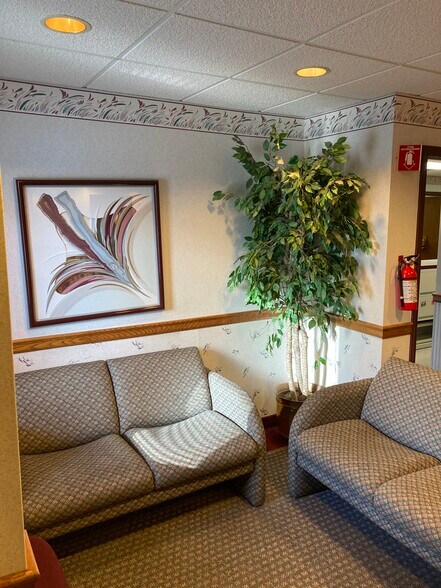 More Photos Of 700 Coventry Dr, Phillipsburg Medical For Sale