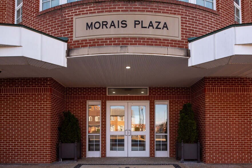 More Photos Of 9255 Center St, Manassas Medical For Lease