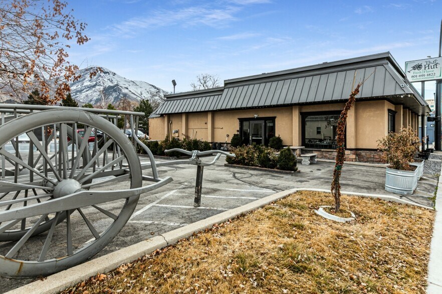 More Photos Of 410 N University Ave, Provo Fast Food For Sale