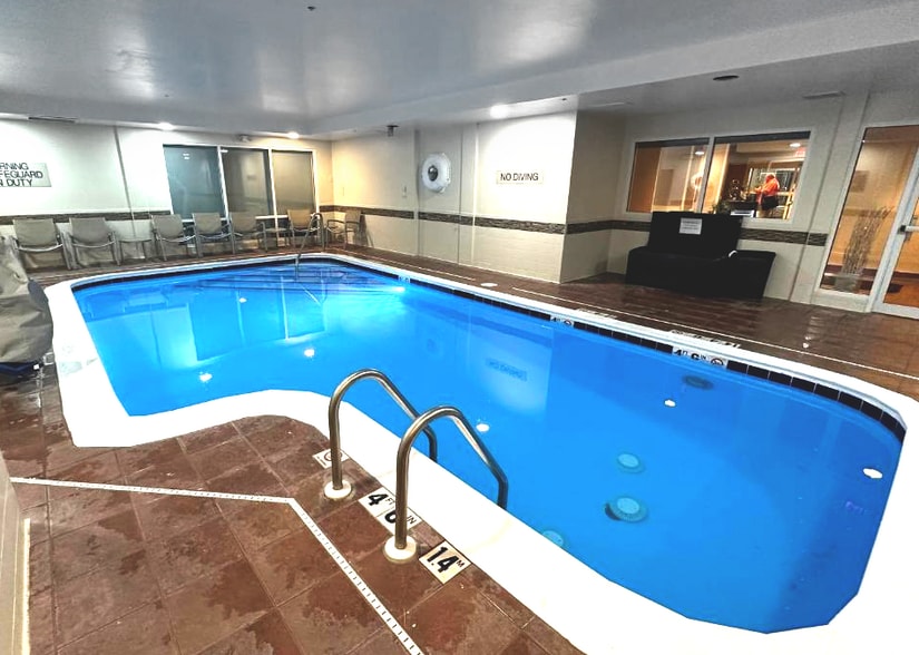 More Photos Of 9365 Waterstone Blvd, Cincinnati Hotel For Sale