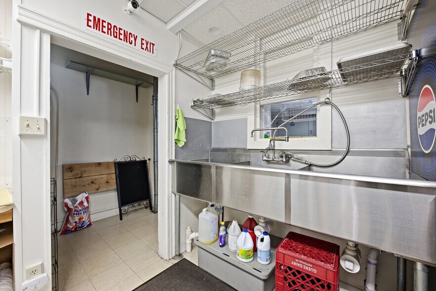 More Photos Of , Kutztown Unknown For Sale