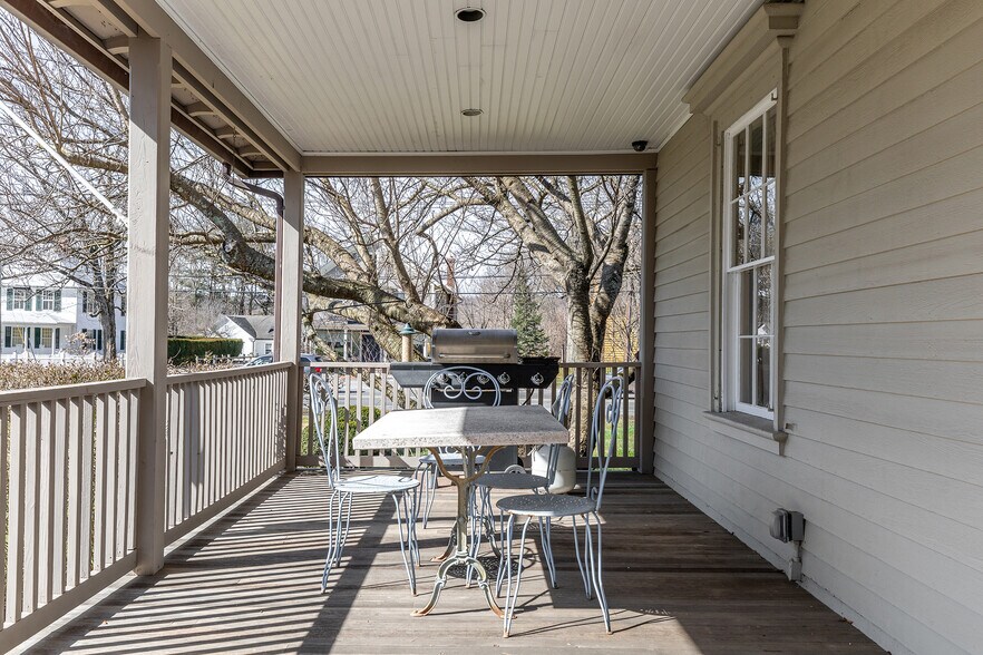 More Photos Of 259 Main St S, Woodbury Apartments For Lease