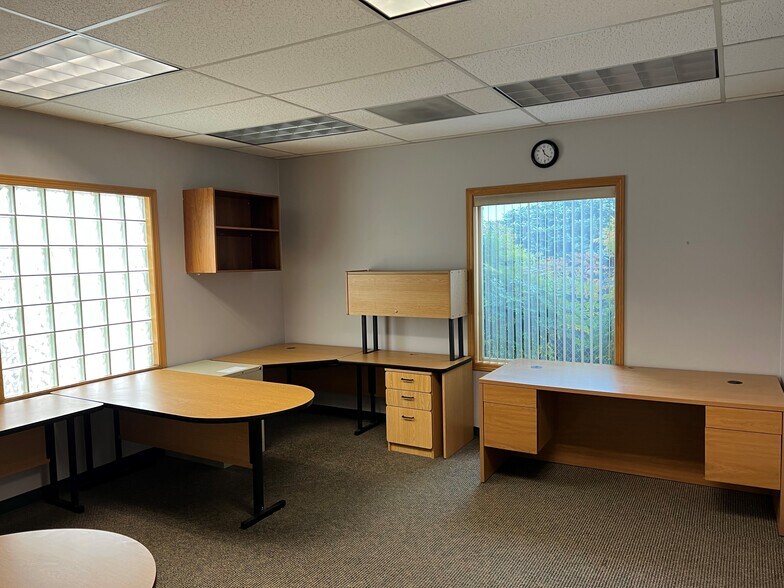 More Photos Of 50 N Danebo Ave, Eugene Warehouse For Sale