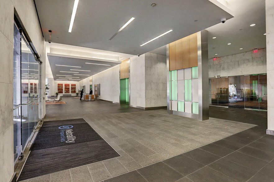 More Photos Of 1301 Fannin St, Houston Office For Sale
