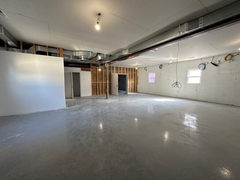 Primary Photo Of 702 Delevan St, Charlottesville Flex For Lease