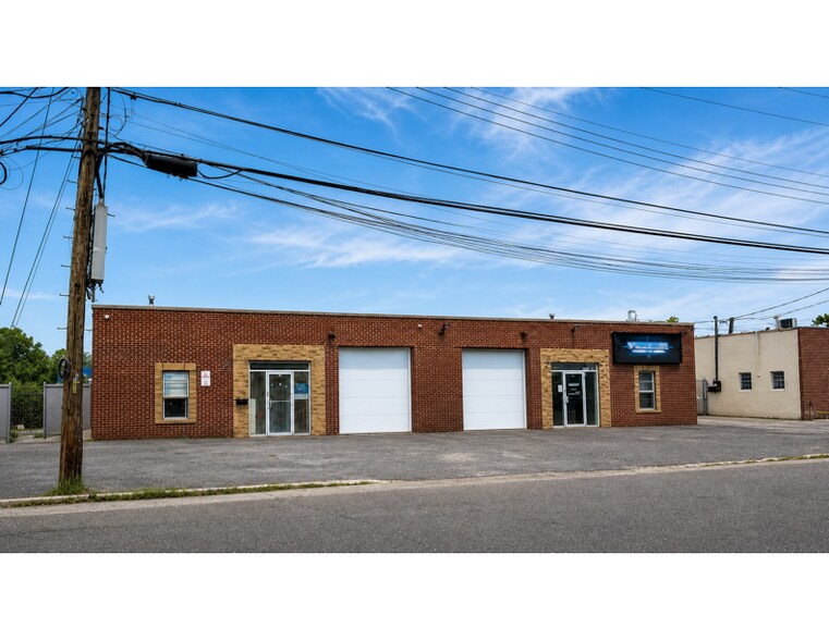 Primary Photo Of , Farmingdale Industrial For Sale