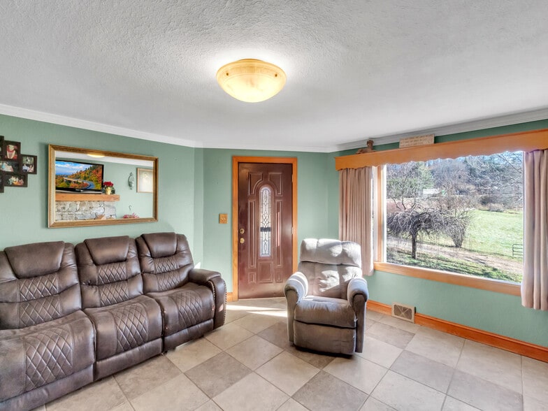 More Photos Of 1254 Pisgah Dr, Canton Specialty For Sale