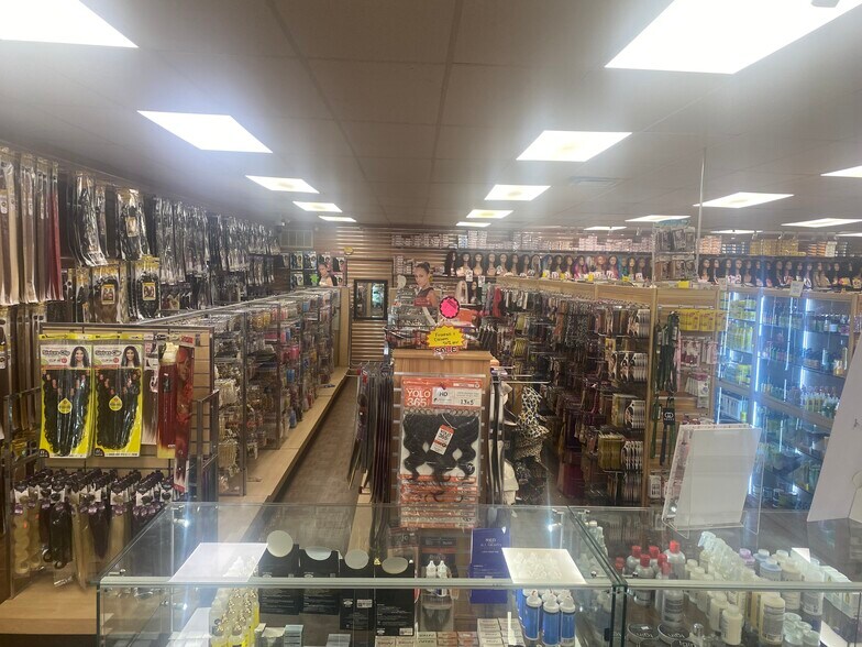 More Photos Of 1636 Central Ave, Middletown Apartments For Sale