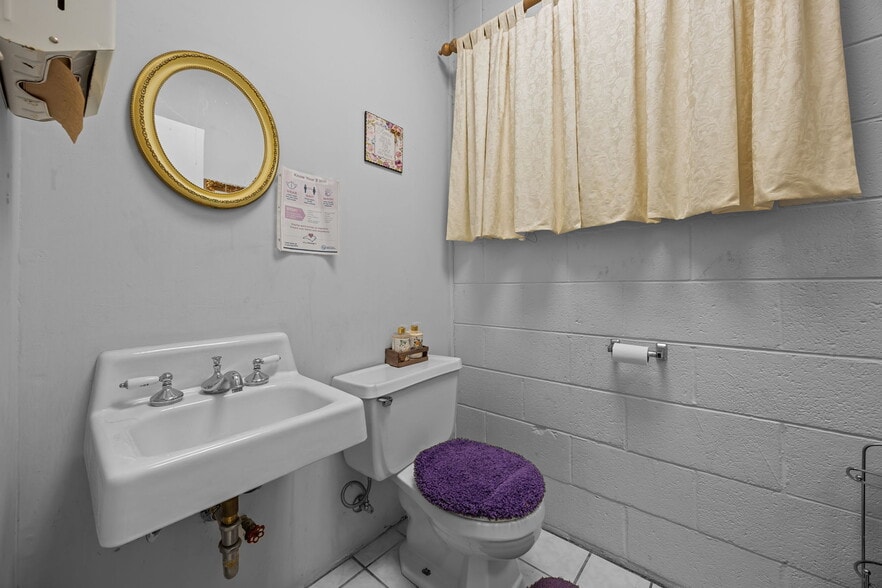 More Photos Of 4334 W Pine St, Farmville Religious Facility For Sale