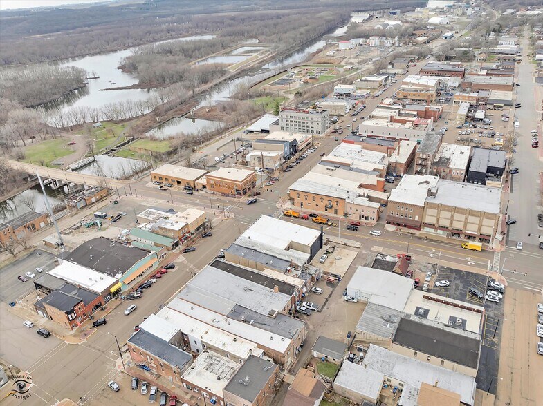 More Photos Of 801-805 1st Street, La Salle Storefront Retail Residential For Sale