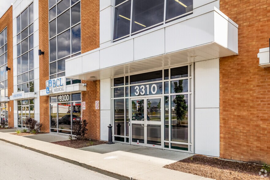 More Photos Of 3290-3340 Av 100E, Laval Office For Sale
